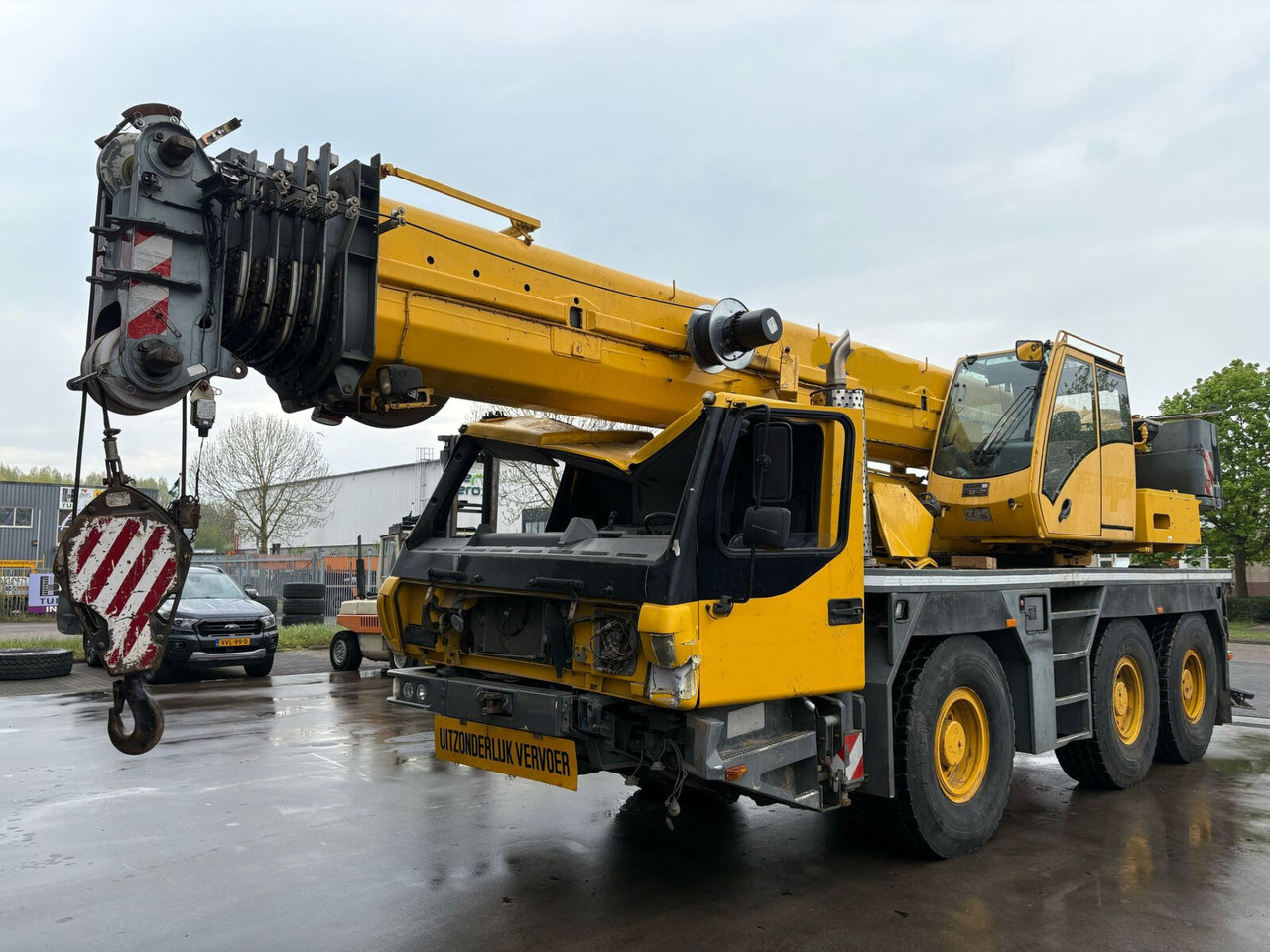 Grove GMK 3055 - Autodizalica za sve terene: slika Grove GMK 3055 - Autodizalica za sve terene Grove GMK 3055 - Autodizalica za sve terene: slika Grove GMK 3055 - Autodizalica za sve terene