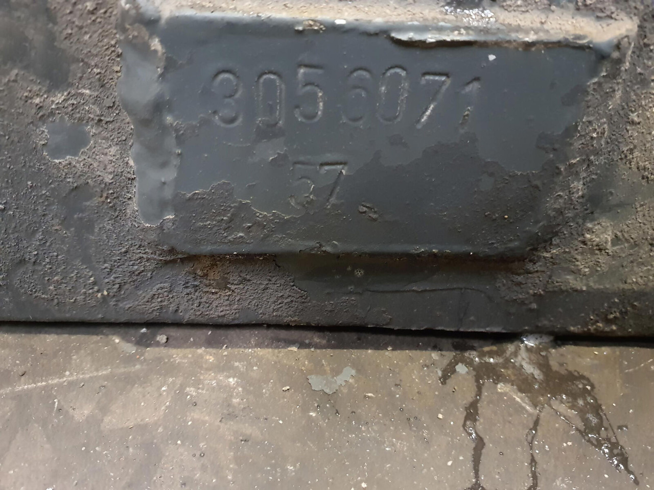 Protuuteg za Autodizalica Grove GMK 4075 counterweight 3,3 ton: slika Protuuteg za Autodizalica Grove GMK 4075 counterweight 3,3 ton