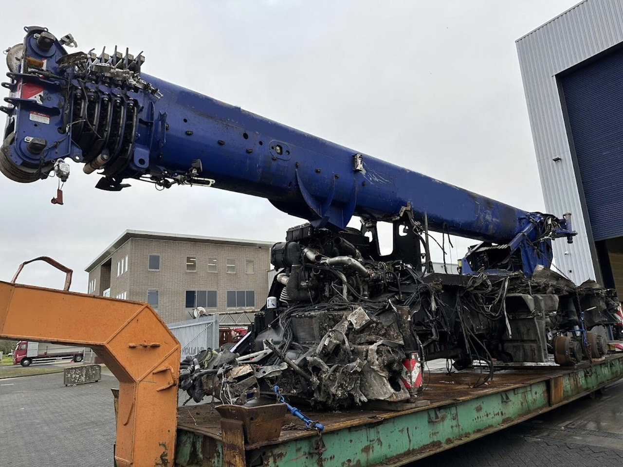 Grove GMK 4090 - Autodizalica za sve terene: slika Grove GMK 4090 - Autodizalica za sve terene Grove GMK 4090 - Autodizalica za sve terene: slika Grove GMK 4090 - Autodizalica za sve terene