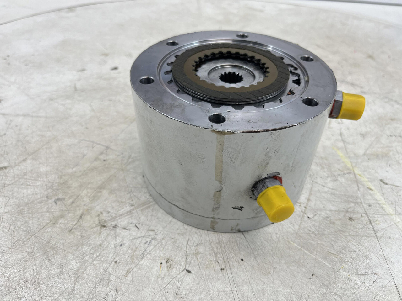 Grove GMK 5150 multiple-disk brake slewing gear - Motor okretanja za Autodizalica: slika Grove GMK 5150 multiple-disk brake slewing gear - Motor okretanja za Autodizalica Grove GMK 5150 multiple-disk brake slewing gear - Motor okretanja za Autodizalica: slika Grove GMK 5150 multiple-disk brake slewing gear - Motor okretanja za Autodizalica