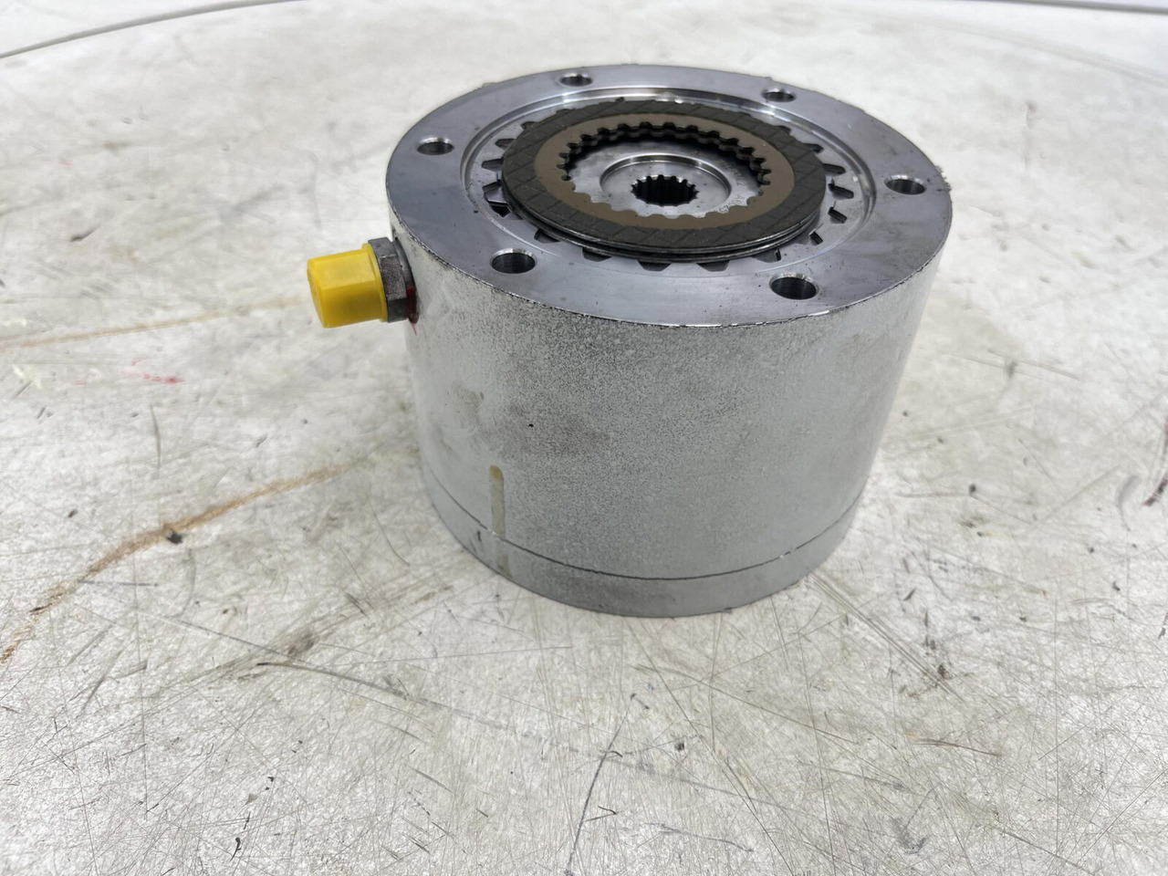 Grove GMK 5150 multiple-disk brake slewing gear - Motor okretanja za Autodizalica: slika Grove GMK 5150 multiple-disk brake slewing gear - Motor okretanja za Autodizalica Grove GMK 5150 multiple-disk brake slewing gear - Motor okretanja za Autodizalica: slika Grove GMK 5150 multiple-disk brake slewing gear - Motor okretanja za Autodizalica
