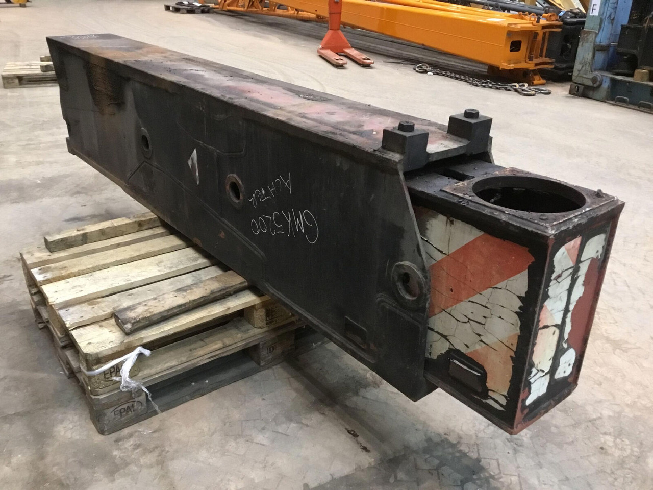 Grove GMK 5200 sliding beam rear - Ovjes za Dizalica: slika Grove GMK 5200 sliding beam rear - Ovjes za Dizalica Grove GMK 5200 sliding beam rear - Ovjes za Dizalica: slika Grove GMK 5200 sliding beam rear - Ovjes za Dizalica