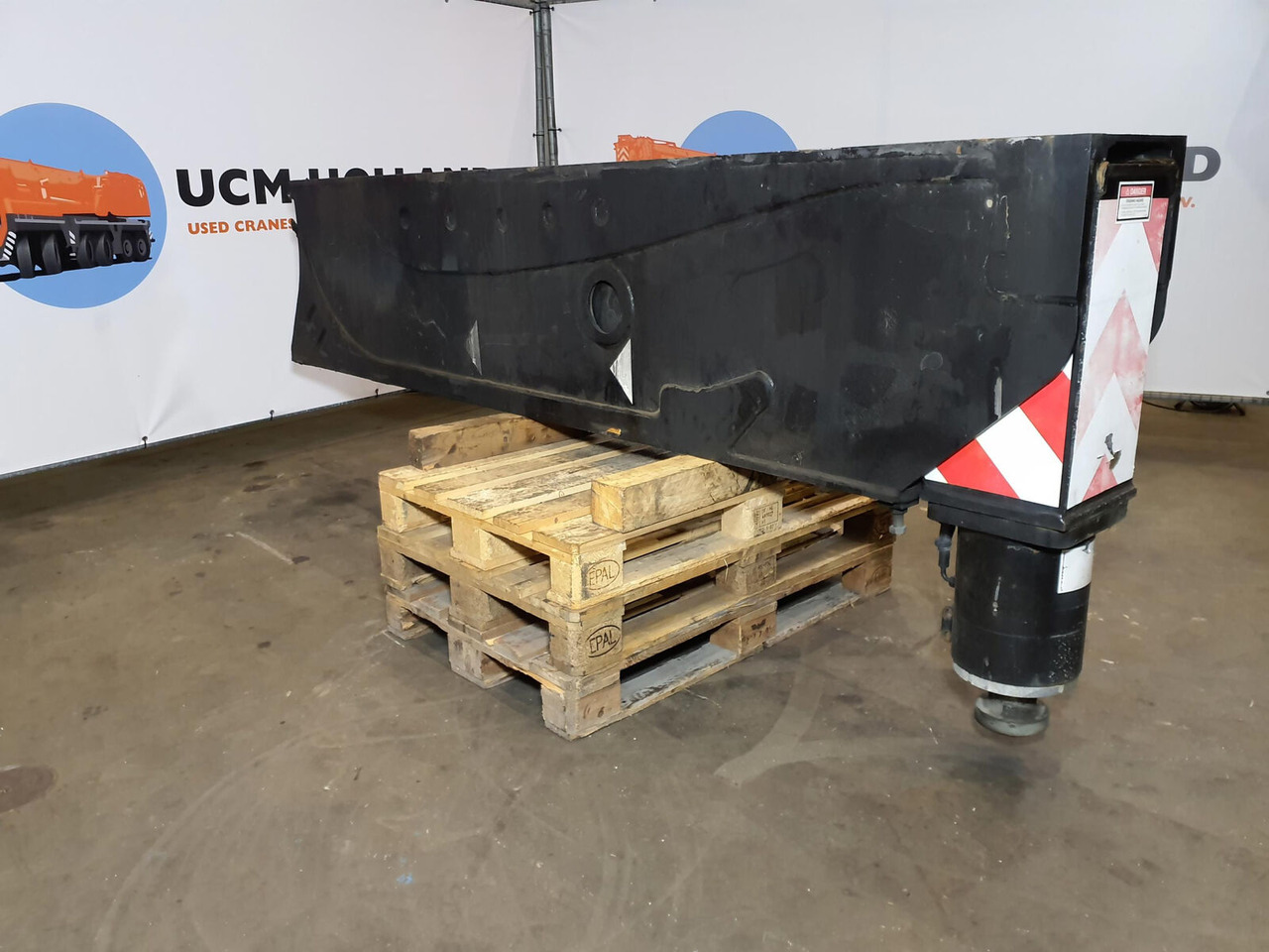Grove GMK 6400 outrigger beam front complete - Ovjes za Dizalica: slika Grove GMK 6400 outrigger beam front complete - Ovjes za Dizalica Grove GMK 6400 outrigger beam front complete - Ovjes za Dizalica: slika Grove GMK 6400 outrigger beam front complete - Ovjes za Dizalica