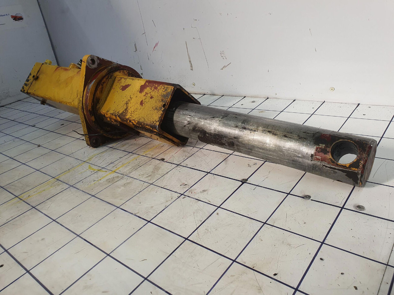Grove Grove GMK 3050 counterweight cylinder - Hidraulični cilindar za Autodizalica: slika Grove Grove GMK 3050 counterweight cylinder - Hidraulični cilindar za Autodizalica Grove Grove GMK 3050 counterweight cylinder - Hidraulični cilindar za Autodizalica: slika Grove Grove GMK 3050 counterweight cylinder - Hidraulični cilindar za Autodizalica