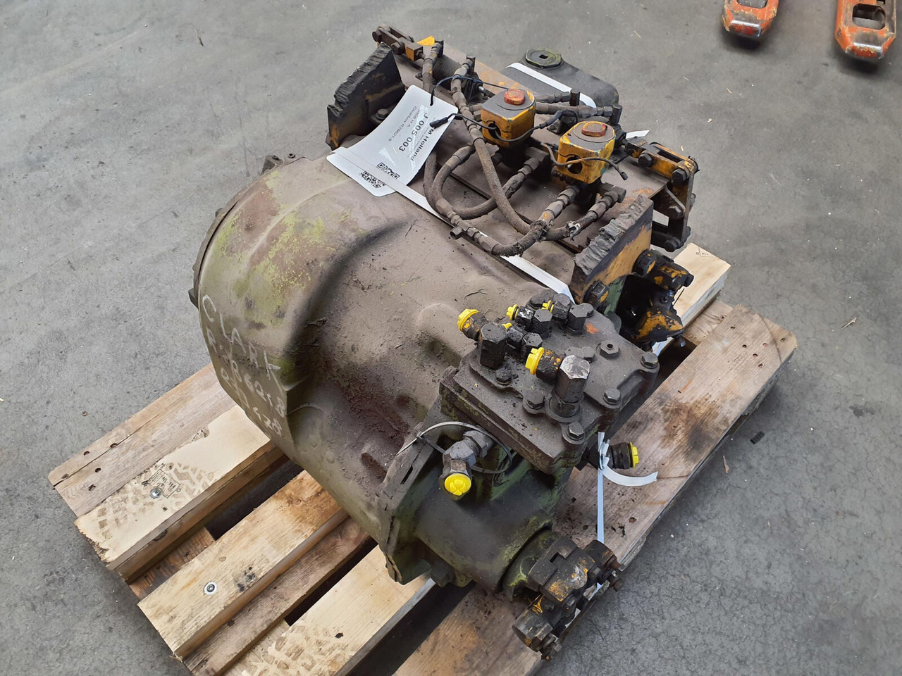 Grove RT 65S Gearbox Clark R28621-8 - Mjenjač za Autodizalica: slika Grove RT 65S Gearbox Clark R28621-8 - Mjenjač za Autodizalica Grove RT 65S Gearbox Clark R28621-8 - Mjenjač za Autodizalica: slika Grove RT 65S Gearbox Clark R28621-8 - Mjenjač za Autodizalica