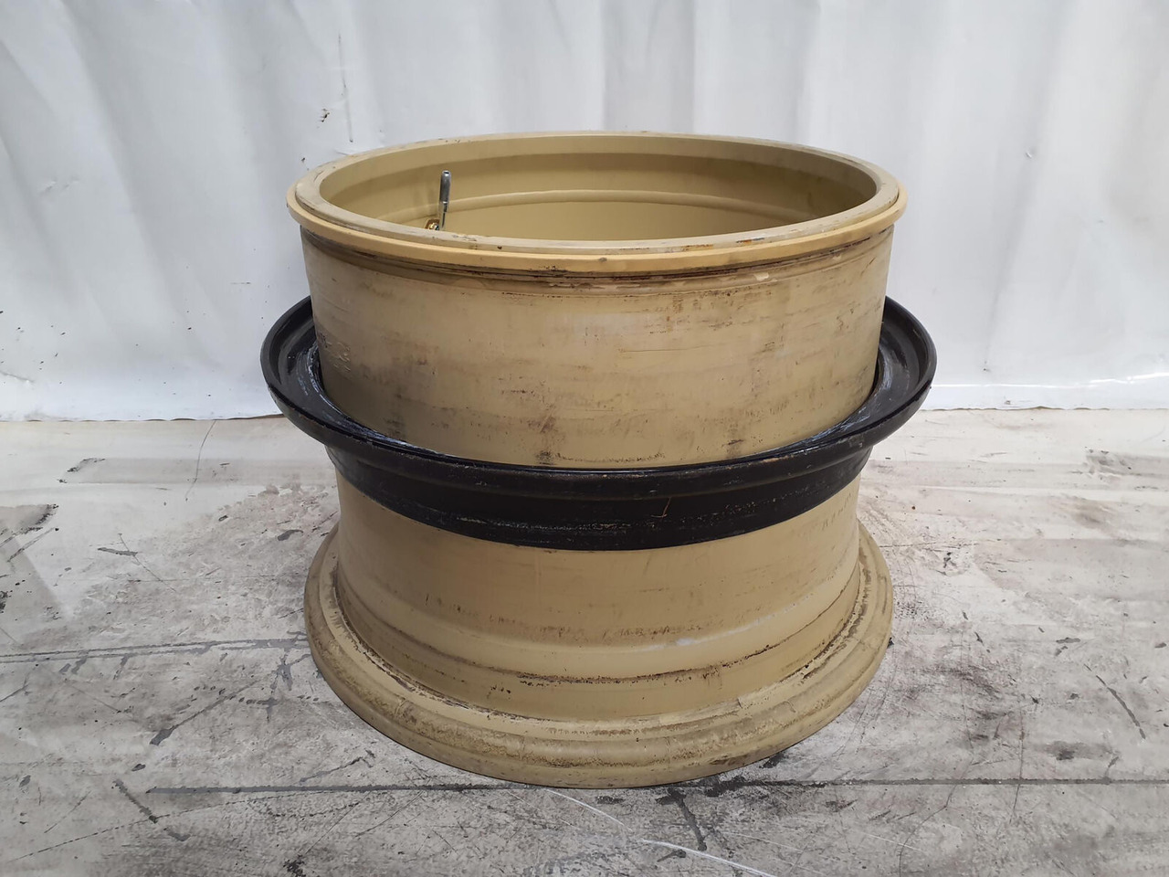 Grove Rim 525/80R25 12 20.5 3p - Felga za Dizalica: slika Grove Rim 525/80R25 12 20.5 3p - Felga za Dizalica Grove Rim 525/80R25 12 20.5 3p - Felga za Dizalica: slika Grove Rim 525/80R25 12 20.5 3p - Felga za Dizalica