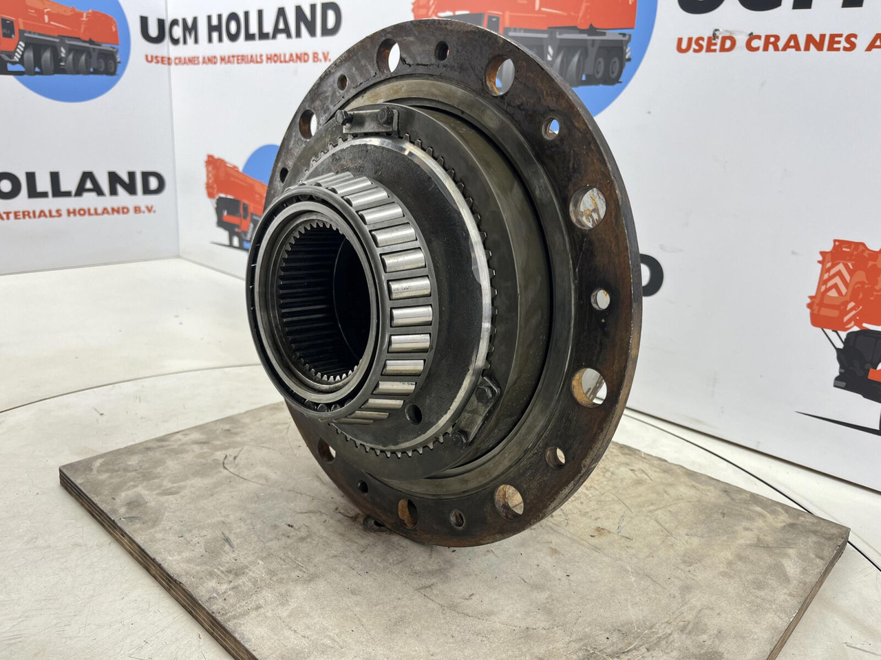 Kessler Planetary gear 31-15-62-40-3pl-H84-46 - Motor okretanja za Dizalica: slika Kessler Planetary gear 31-15-62-40-3pl-H84-46 - Motor okretanja za Dizalica Kessler Planetary gear 31-15-62-40-3pl-H84-46 - Motor okretanja za Dizalica: slika Kessler Planetary gear 31-15-62-40-3pl-H84-46 - Motor okretanja za Dizalica