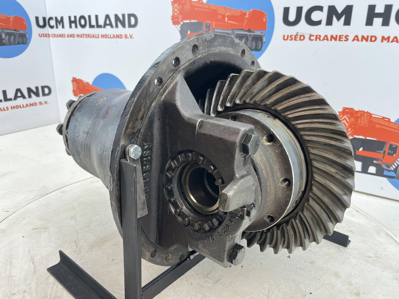 Krupp 70 GMT End differential 17x36 axle 1 - Diferencijalni zupčanik za Autodizalica: slika Krupp 70 GMT End differential 17x36 axle 1 - Diferencijalni zupčanik za Autodizalica Krupp 70 GMT End differential 17x36 axle 1 - Diferencijalni zupčanik za Autodizalica: slika Krupp 70 GMT End differential 17x36 axle 1 - Diferencijalni zupčanik za Autodizalica
