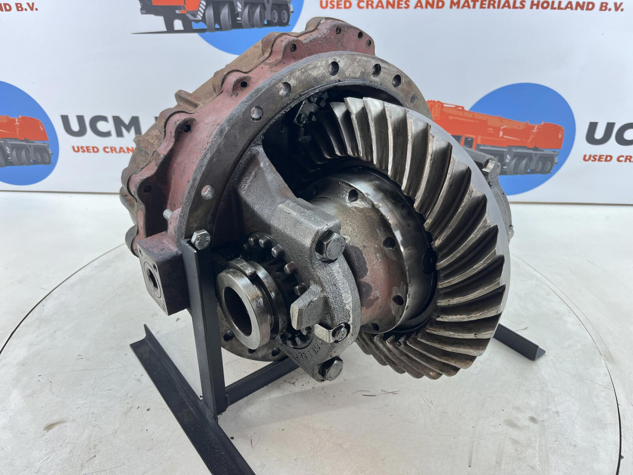 Krupp 70 GMT mid differential 13x35 axle 2 - Diferencijalni zupčanik za Autodizalica: slika Krupp 70 GMT mid differential 13x35 axle 2 - Diferencijalni zupčanik za Autodizalica Krupp 70 GMT mid differential 13x35 axle 2 - Diferencijalni zupčanik za Autodizalica: slika Krupp 70 GMT mid differential 13x35 axle 2 - Diferencijalni zupčanik za Autodizalica