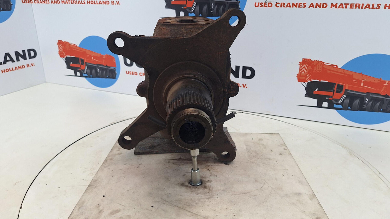 Krupp KMK 2025 Steering knuckle axle 1 - Rukavac kotača za Dizalica: slika Krupp KMK 2025 Steering knuckle axle 1 - Rukavac kotača za Dizalica Krupp KMK 2025 Steering knuckle axle 1 - Rukavac kotača za Dizalica: slika Krupp KMK 2025 Steering knuckle axle 1 - Rukavac kotača za Dizalica