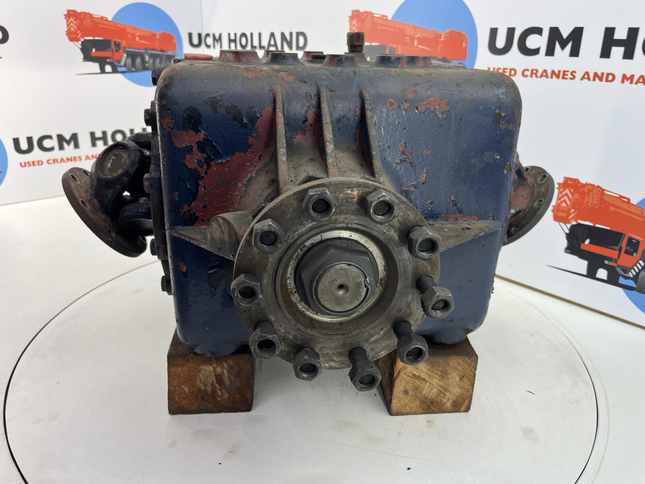 Krupp KMK 4070 diff box - Diferencijalni zupčanik za Autodizalica: slika Krupp KMK 4070 diff box - Diferencijalni zupčanik za Autodizalica Krupp KMK 4070 diff box - Diferencijalni zupčanik za Autodizalica: slika Krupp KMK 4070 diff box - Diferencijalni zupčanik za Autodizalica