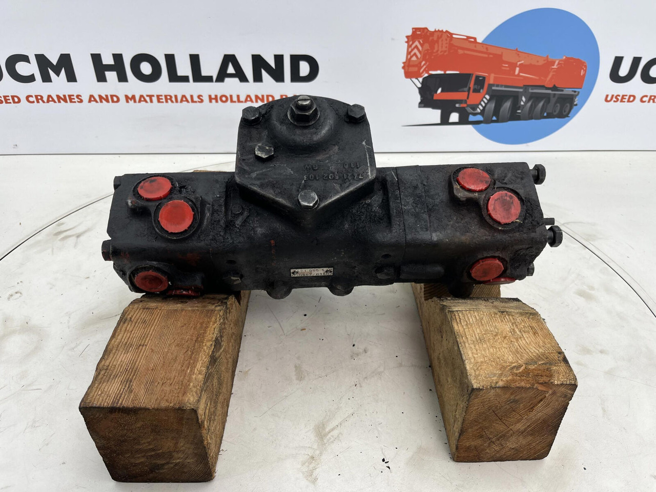Krupp KMK 4070 steering box only for parts - Letva volana za Autodizalica: slika Krupp KMK 4070 steering box only for parts - Letva volana za Autodizalica Krupp KMK 4070 steering box only for parts - Letva volana za Autodizalica: slika Krupp KMK 4070 steering box only for parts - Letva volana za Autodizalica