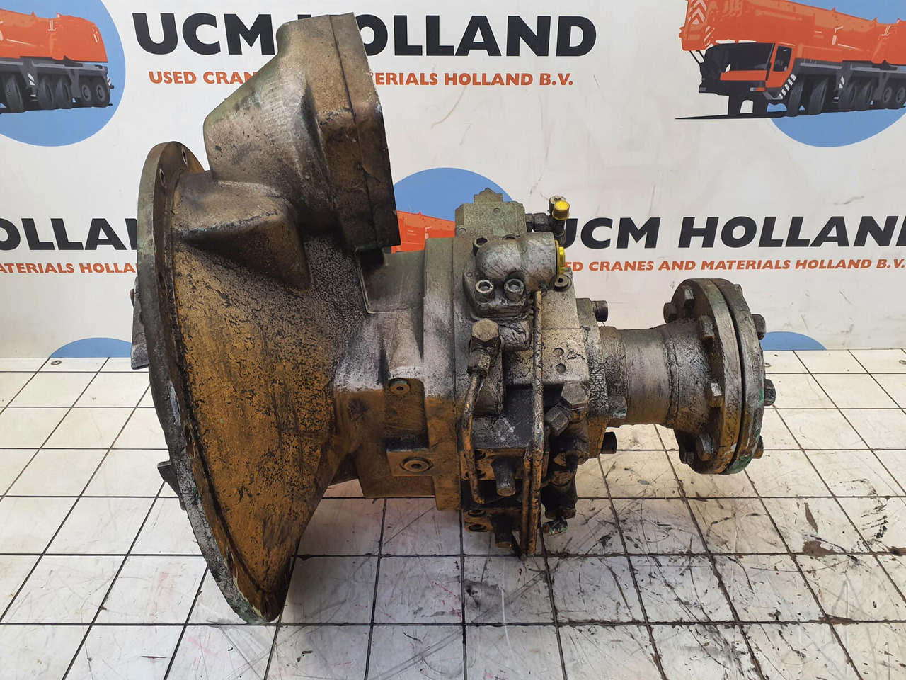 Krupp KMK 5100 upper pump for parts - Hidraulična pumpa za Autodizalica: slika Krupp KMK 5100 upper pump for parts - Hidraulična pumpa za Autodizalica Krupp KMK 5100 upper pump for parts - Hidraulična pumpa za Autodizalica: slika Krupp KMK 5100 upper pump for parts - Hidraulična pumpa za Autodizalica