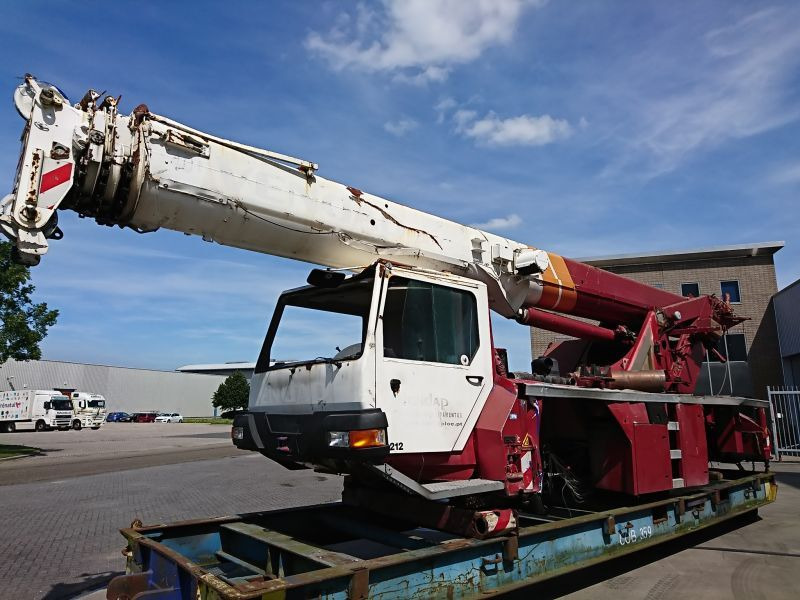 Liebherr LTM 1040-2.1 - Autodizalica: slika Liebherr LTM 1040-2.1 - Autodizalica Liebherr LTM 1040-2.1 - Autodizalica: slika Liebherr LTM 1040-2.1 - Autodizalica