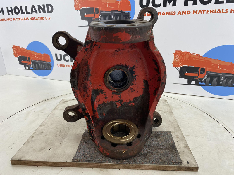 Liebherr LTM 1060 Steering knuckle axle 1 and 2 - Rukavac kotača za Dizalica: slika Liebherr LTM 1060 Steering knuckle axle 1 and 2 - Rukavac kotača za Dizalica Liebherr LTM 1060 Steering knuckle axle 1 and 2 - Rukavac kotača za Dizalica: slika Liebherr LTM 1060 Steering knuckle axle 1 and 2 - Rukavac kotača za Dizalica