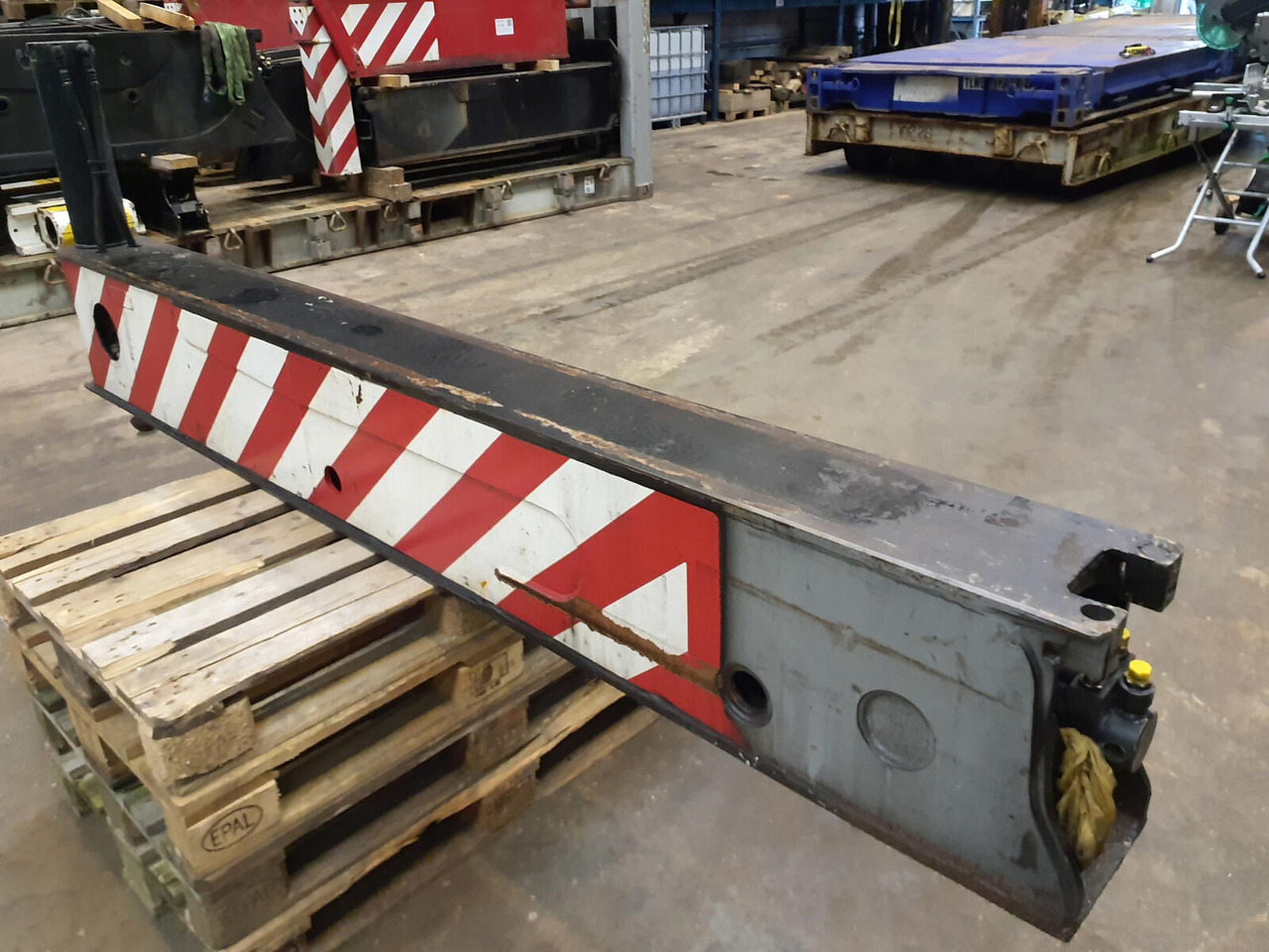 Liebherr LTM 1080-1 sliding beam complete front - Ovjes za Dizalica: slika Liebherr LTM 1080-1 sliding beam complete front - Ovjes za Dizalica Liebherr LTM 1080-1 sliding beam complete front - Ovjes za Dizalica: slika Liebherr LTM 1080-1 sliding beam complete front - Ovjes za Dizalica