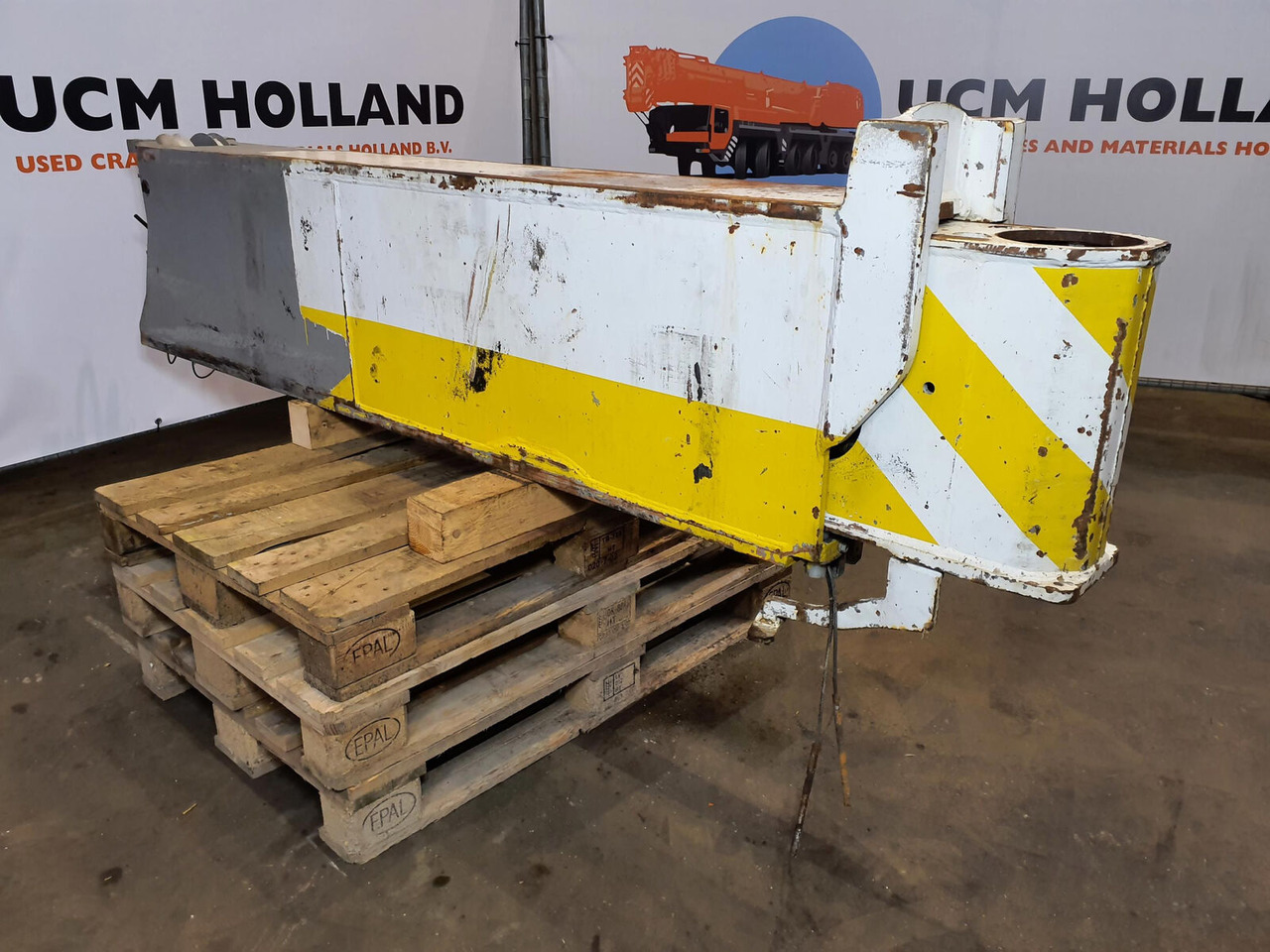 Liebherr LTM 1090-2 outrigger beam rear - Ovjes za Dizalica: slika Liebherr LTM 1090-2 outrigger beam rear - Ovjes za Dizalica Liebherr LTM 1090-2 outrigger beam rear - Ovjes za Dizalica: slika Liebherr LTM 1090-2 outrigger beam rear - Ovjes za Dizalica