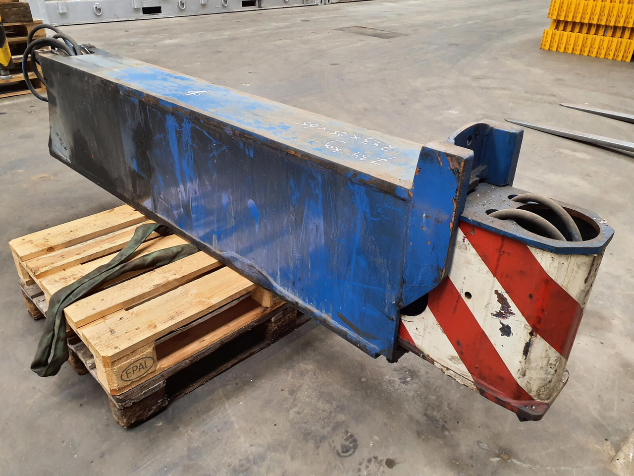 Liebherr LTM 1090-2 sliding beam with sliding cylinder - Ovjes za Autodizalica: slika Liebherr LTM 1090-2 sliding beam with sliding cylinder - Ovjes za Autodizalica Liebherr LTM 1090-2 sliding beam with sliding cylinder - Ovjes za Autodizalica: slika Liebherr LTM 1090-2 sliding beam with sliding cylinder - Ovjes za Autodizalica