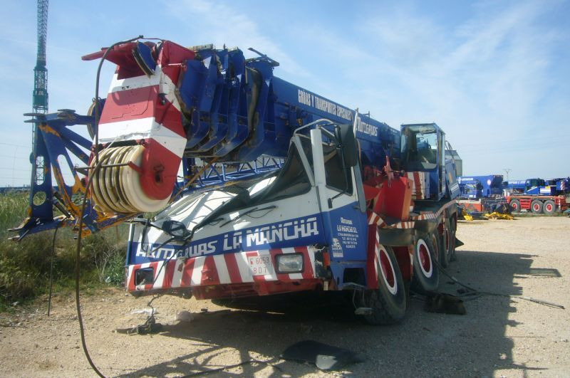 Liebherr LTM 1090 for parts - Autodizalica: slika Liebherr LTM 1090 for parts - Autodizalica Liebherr LTM 1090 for parts - Autodizalica: slika Liebherr LTM 1090 for parts - Autodizalica