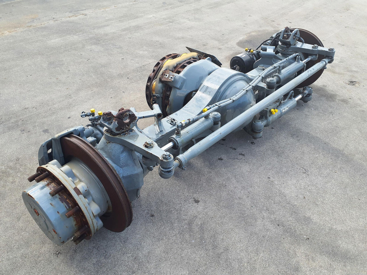 Liebherr LTM 1130-5.1 axle 5 - Osovina i dijelovi za Autodizalica: slika Liebherr LTM 1130-5.1 axle 5 - Osovina i dijelovi za Autodizalica Liebherr LTM 1130-5.1 axle 5 - Osovina i dijelovi za Autodizalica: slika Liebherr LTM 1130-5.1 axle 5 - Osovina i dijelovi za Autodizalica
