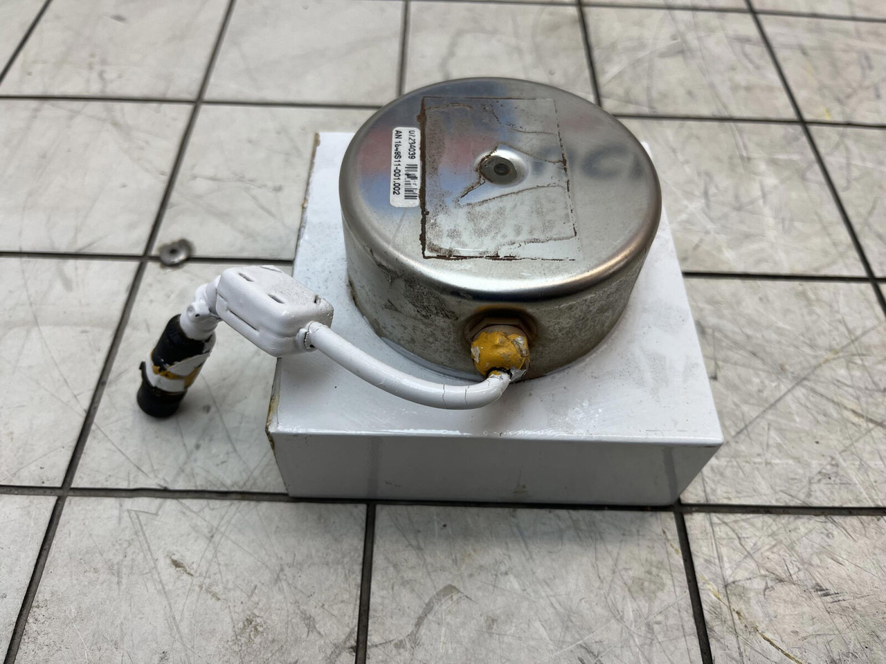 Liebherr LTM 1400-7.1 angle transmitter - Električni sustav za Dizalica: slika Liebherr LTM 1400-7.1 angle transmitter - Električni sustav za Dizalica Liebherr LTM 1400-7.1 angle transmitter - Električni sustav za Dizalica: slika Liebherr LTM 1400-7.1 angle transmitter - Električni sustav za Dizalica