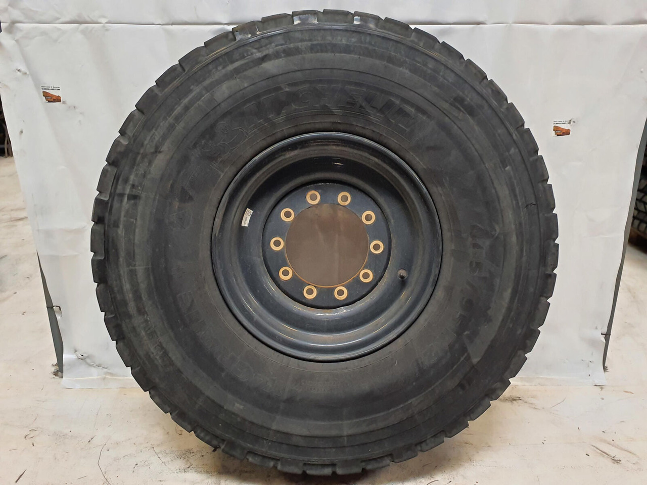 Michelin Wheel 445/95R25 10 12 1p - Kompletan kotač: slika Michelin Wheel 445/95R25 10 12 1p - Kompletan kotač Michelin Wheel 445/95R25 10 12 1p - Kompletan kotač: slika Michelin Wheel 445/95R25 10 12 1p - Kompletan kotač