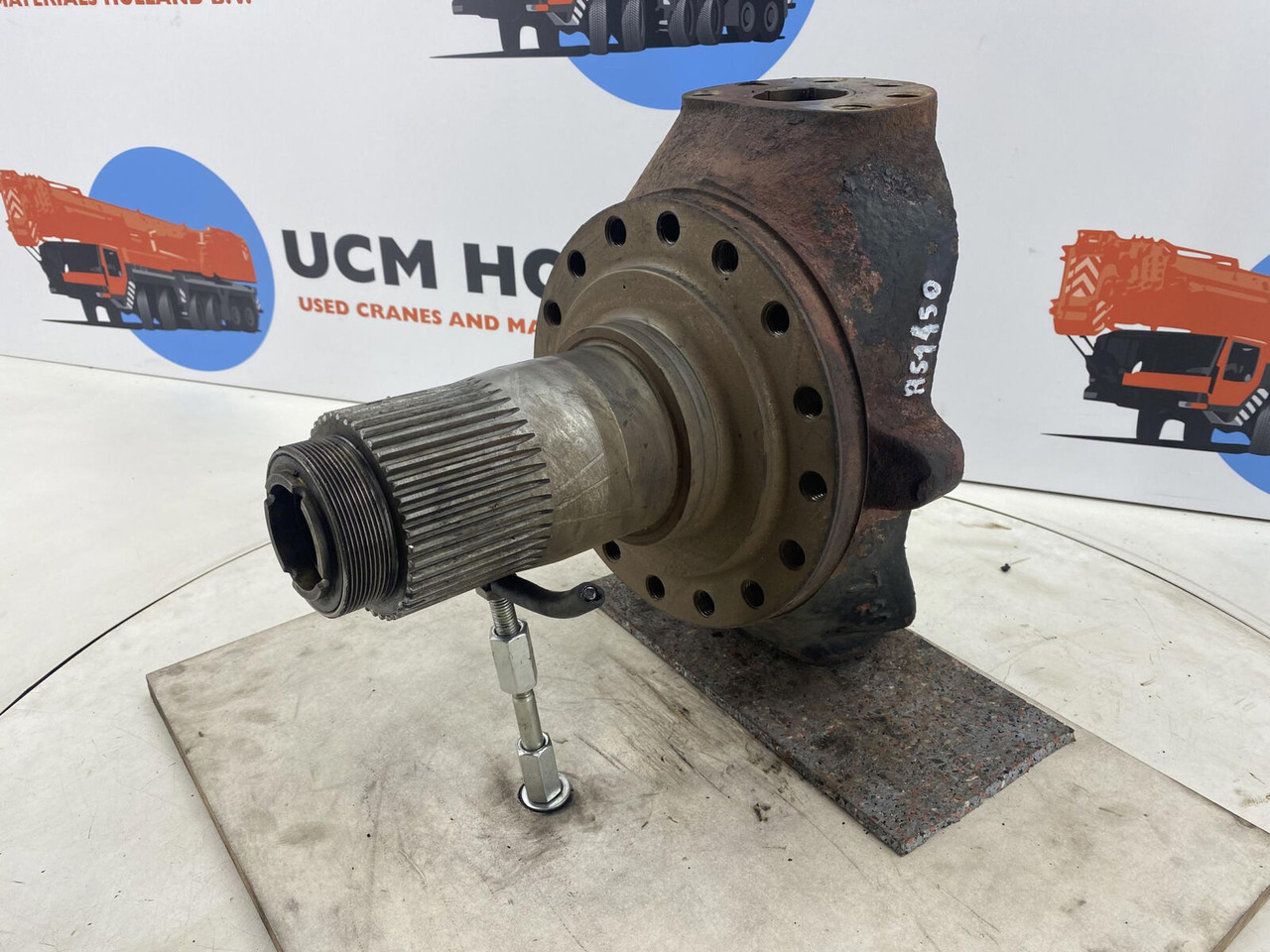 PPM 280 ATT Steering knuckle 16 holes axle 2 - Rukavac kotača za Dizalica: slika PPM 280 ATT Steering knuckle 16 holes axle 2 - Rukavac kotača za Dizalica PPM 280 ATT Steering knuckle 16 holes axle 2 - Rukavac kotača za Dizalica: slika PPM 280 ATT Steering knuckle 16 holes axle 2 - Rukavac kotača za Dizalica