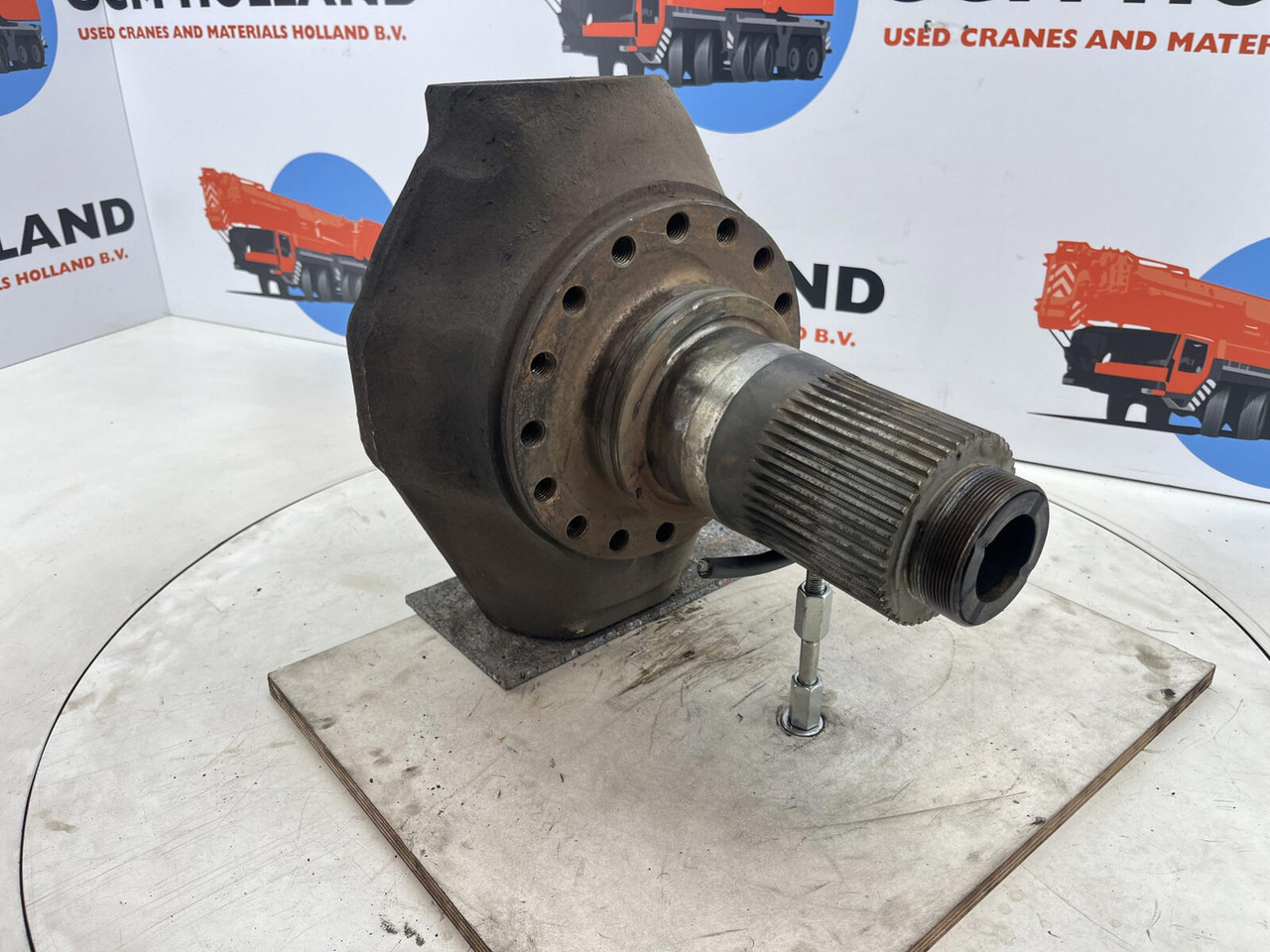 PPM ATT 400 Steering knuckle 16 holes axle 1 - Rukavac kotača za Dizalica: slika PPM ATT 400 Steering knuckle 16 holes axle 1 - Rukavac kotača za Dizalica PPM ATT 400 Steering knuckle 16 holes axle 1 - Rukavac kotača za Dizalica: slika PPM ATT 400 Steering knuckle 16 holes axle 1 - Rukavac kotača za Dizalica