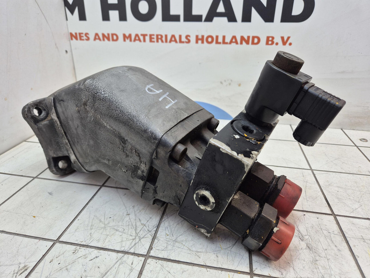 Parker F1-060R hydro pump with bypass - Hidraulična pumpa za Autodizalica: slika Parker F1-060R hydro pump with bypass - Hidraulična pumpa za Autodizalica Parker F1-060R hydro pump with bypass - Hidraulična pumpa za Autodizalica: slika Parker F1-060R hydro pump with bypass - Hidraulična pumpa za Autodizalica