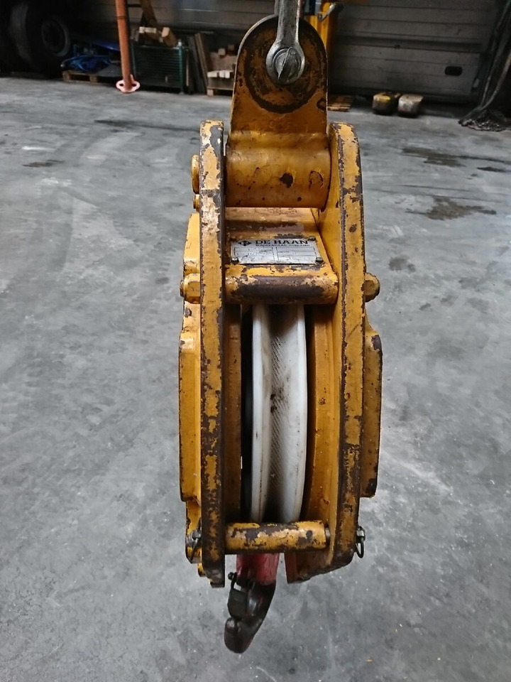 FAUN Hookblock 16mm 1 sheave 12,5t - Rezervni dijelovi za Autodizalica: slika FAUN Hookblock 16mm 1 sheave 12,5t - Rezervni dijelovi za Autodizalica FAUN Hookblock 16mm 1 sheave 12,5t - Rezervni dijelovi za Autodizalica: slika FAUN Hookblock 16mm 1 sheave 12,5t - Rezervni dijelovi za Autodizalica