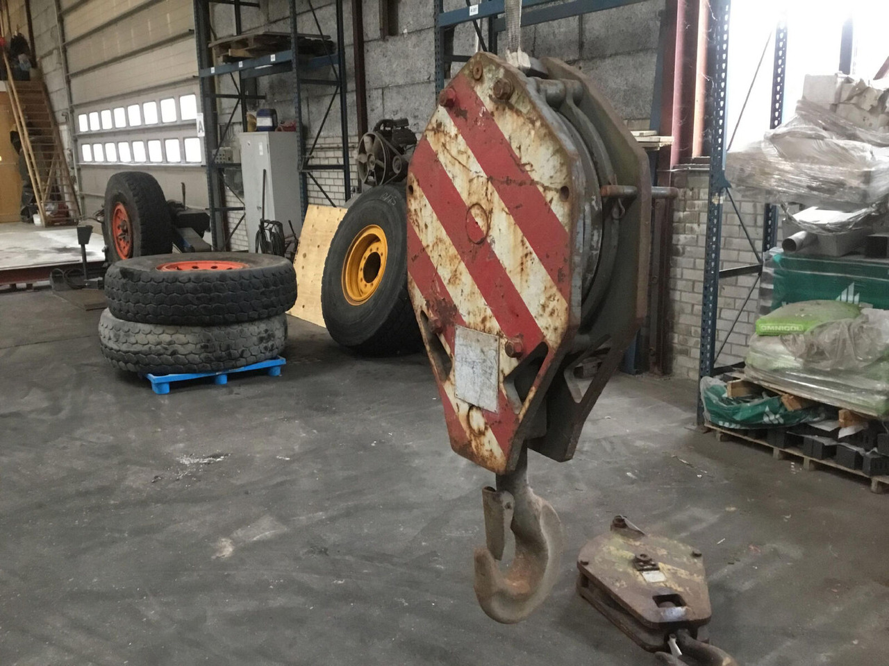 Liebherr Hookblock 16mm 1 sheave - Rezervni dijelovi za Autodizalica: slika Liebherr Hookblock 16mm 1 sheave - Rezervni dijelovi za Autodizalica Liebherr Hookblock 16mm 1 sheave - Rezervni dijelovi za Autodizalica: slika Liebherr Hookblock 16mm 1 sheave - Rezervni dijelovi za Autodizalica