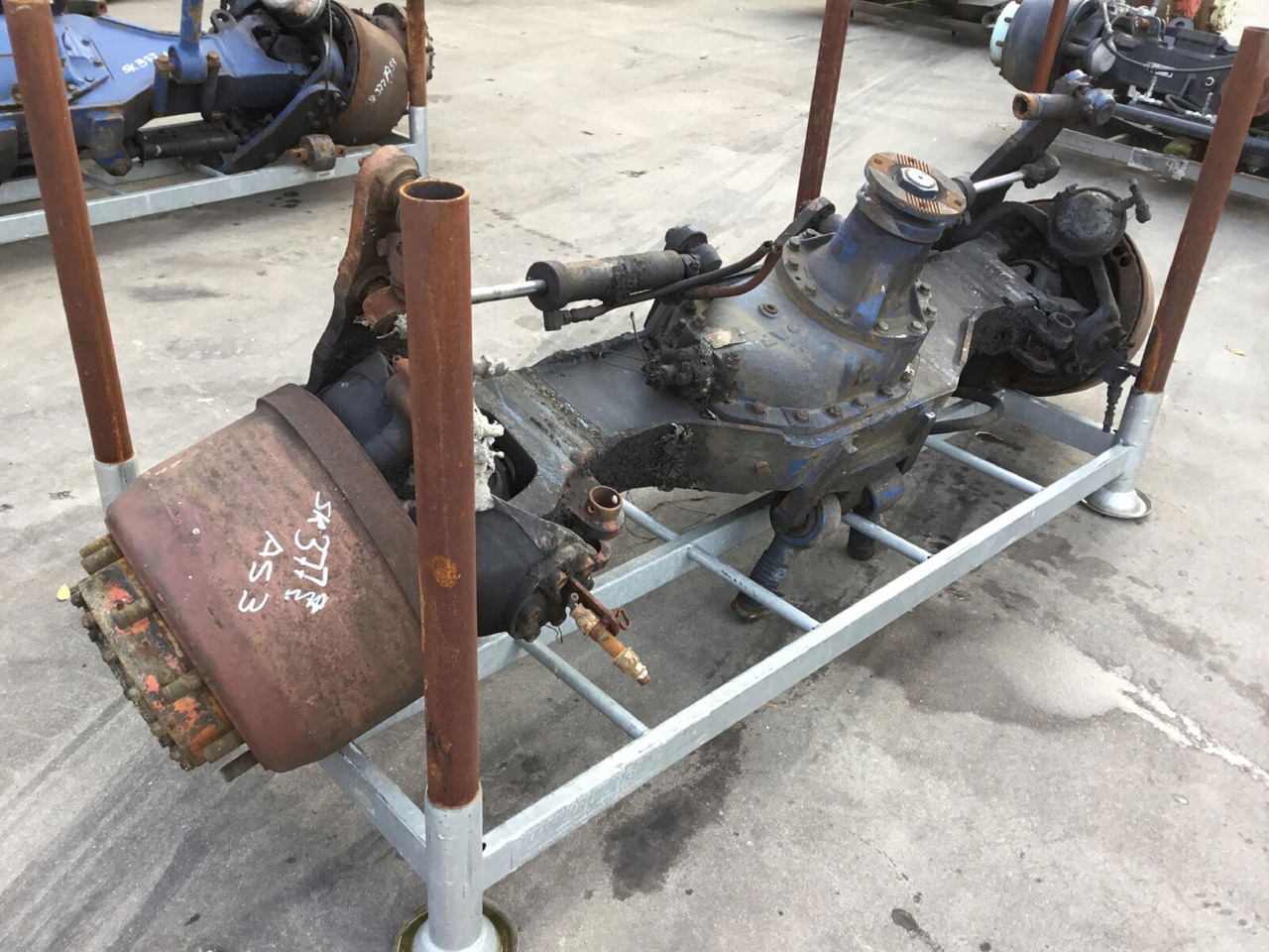 Spierings SK 377 axle 3 - Osovina i dijelovi za Autodizalica: slika Spierings SK 377 axle 3 - Osovina i dijelovi za Autodizalica Spierings SK 377 axle 3 - Osovina i dijelovi za Autodizalica: slika Spierings SK 377 axle 3 - Osovina i dijelovi za Autodizalica
