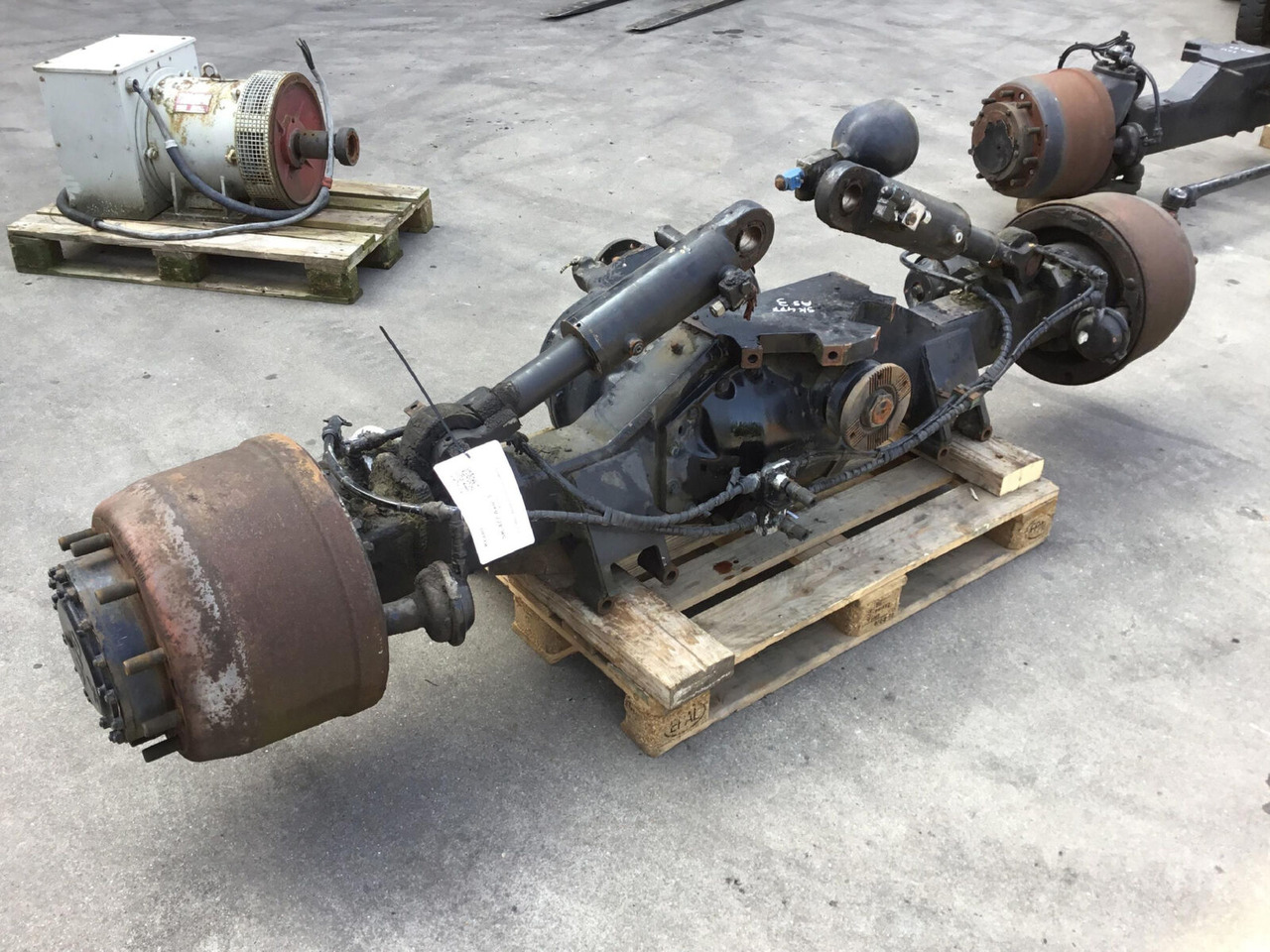 Spierings SK 477 axle 3 - Osovina i dijelovi za Autodizalica: slika Spierings SK 477 axle 3 - Osovina i dijelovi za Autodizalica Spierings SK 477 axle 3 - Osovina i dijelovi za Autodizalica: slika Spierings SK 477 axle 3 - Osovina i dijelovi za Autodizalica