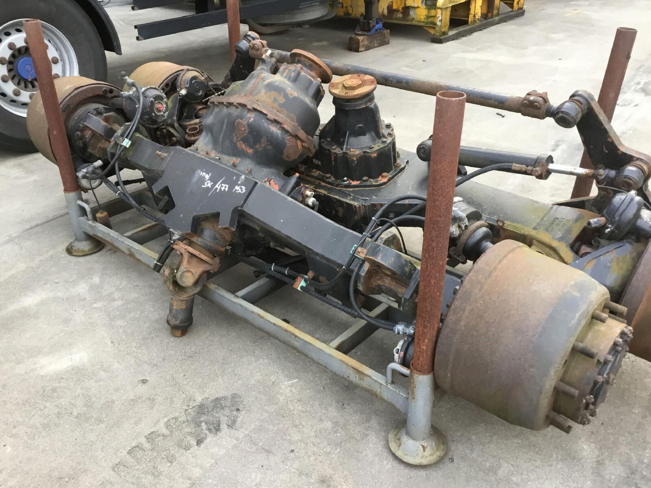 Spierings SK 477 axle 3 - Osovina i dijelovi za Autodizalica: slika Spierings SK 477 axle 3 - Osovina i dijelovi za Autodizalica Spierings SK 477 axle 3 - Osovina i dijelovi za Autodizalica: slika Spierings SK 477 axle 3 - Osovina i dijelovi za Autodizalica