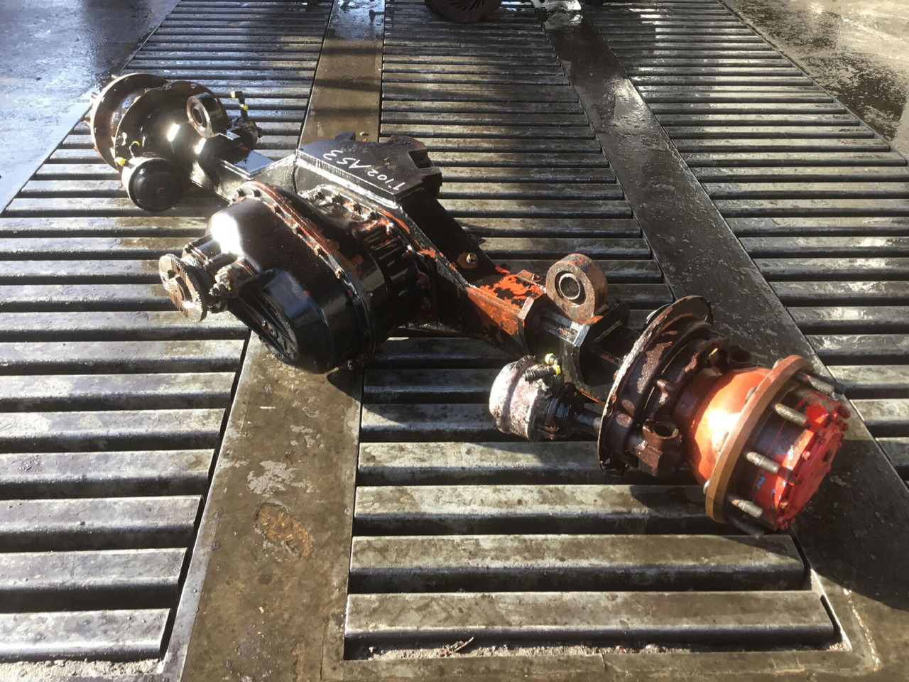 Spierings SK 477 axle 3 - Osovina i dijelovi za Autodizalica: slika Spierings SK 477 axle 3 - Osovina i dijelovi za Autodizalica Spierings SK 477 axle 3 - Osovina i dijelovi za Autodizalica: slika Spierings SK 477 axle 3 - Osovina i dijelovi za Autodizalica