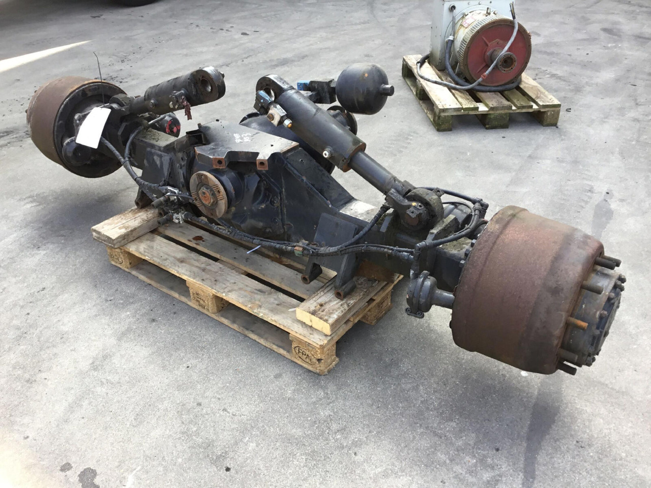Spierings SK 477 axle 3 - Osovina i dijelovi za Autodizalica: slika Spierings SK 477 axle 3 - Osovina i dijelovi za Autodizalica Spierings SK 477 axle 3 - Osovina i dijelovi za Autodizalica: slika Spierings SK 477 axle 3 - Osovina i dijelovi za Autodizalica
