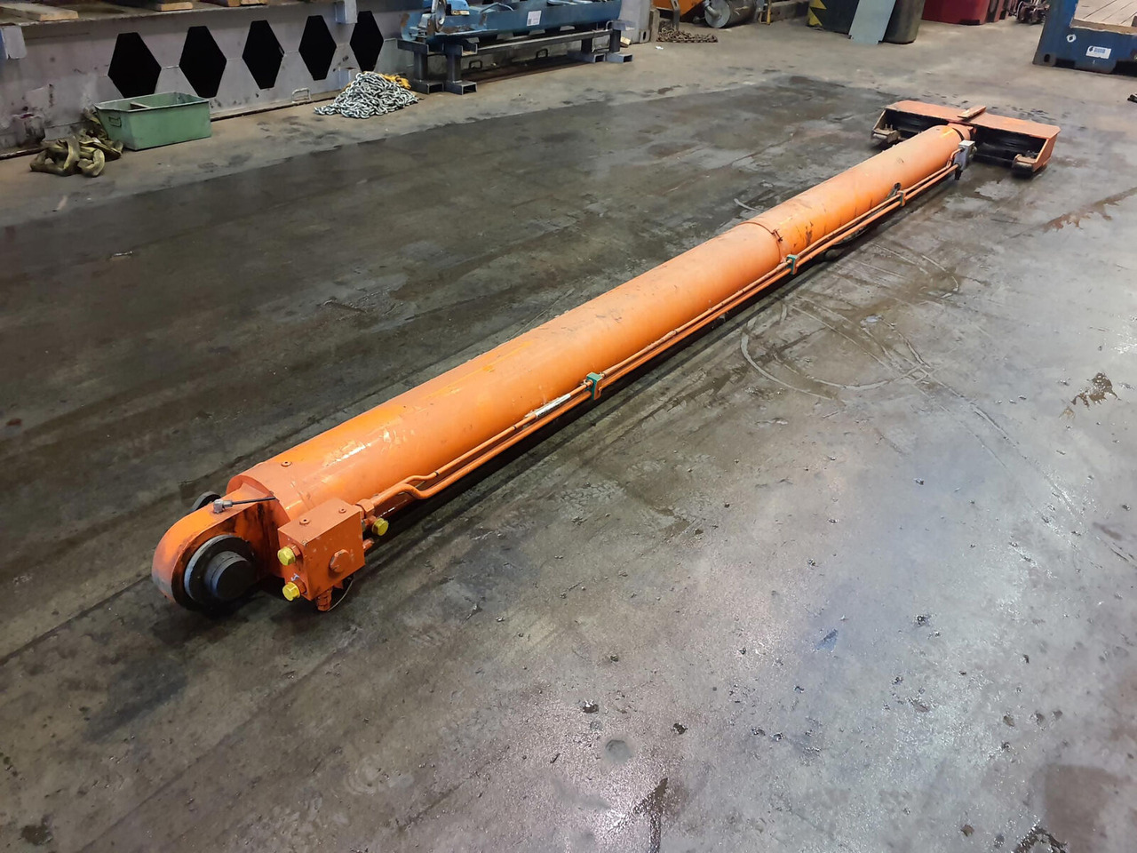 Spierings SK 598 AT5 erection cylinder - Hidraulični cilindar za Autodizalica: slika Spierings SK 598 AT5 erection cylinder - Hidraulični cilindar za Autodizalica Spierings SK 598 AT5 erection cylinder - Hidraulični cilindar za Autodizalica: slika Spierings SK 598 AT5 erection cylinder - Hidraulični cilindar za Autodizalica