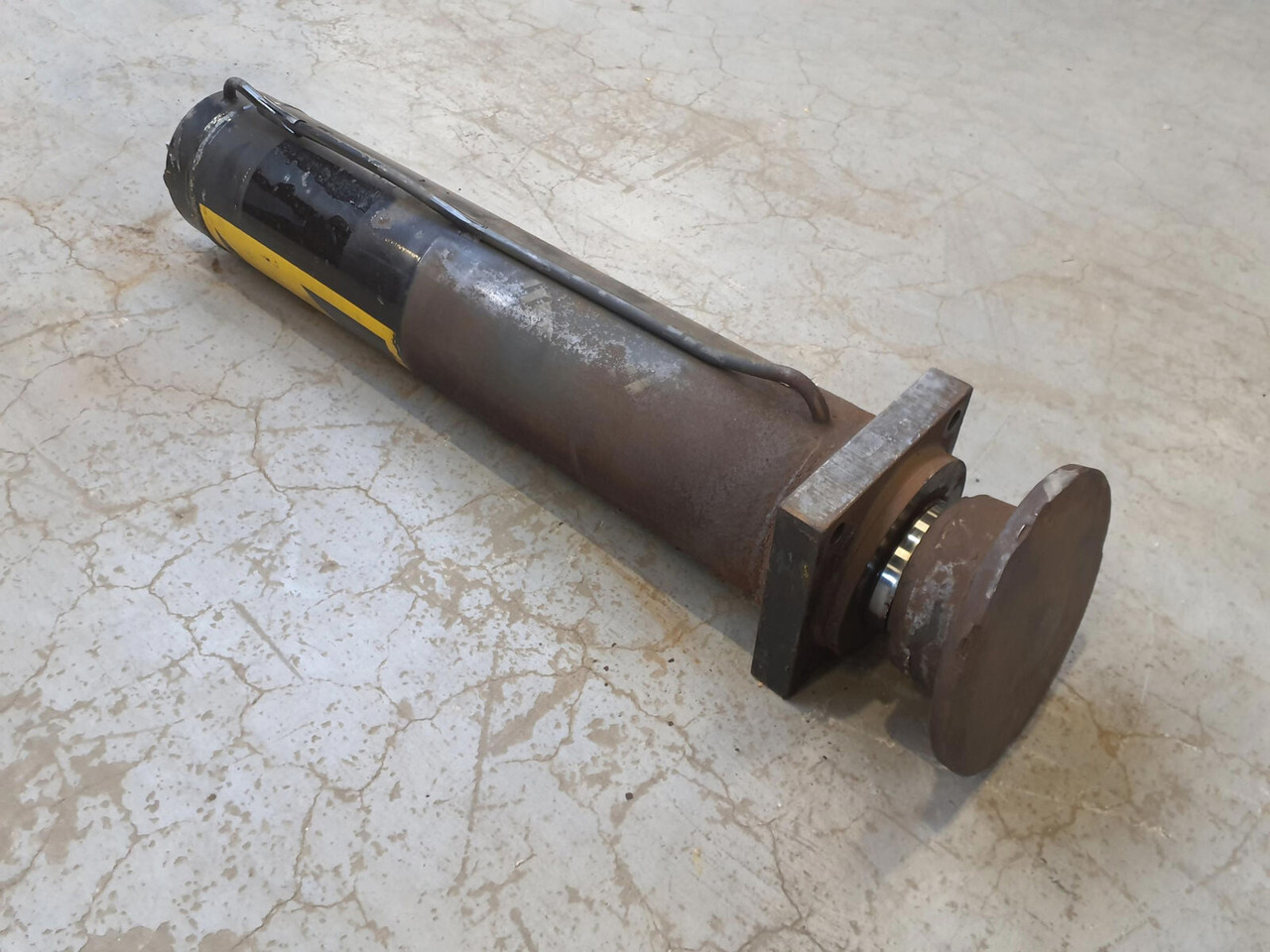 Spierings SK 598 Outrigger cylinder - Hidraulični cilindar za Portalna dizalica: slika Spierings SK 598 Outrigger cylinder - Hidraulični cilindar za Portalna dizalica Spierings SK 598 Outrigger cylinder - Hidraulični cilindar za Portalna dizalica: slika Spierings SK 598 Outrigger cylinder - Hidraulični cilindar za Portalna dizalica