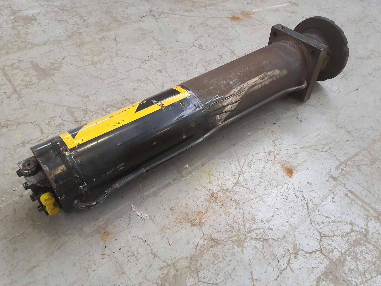 Spierings SK 598 Outrigger cylinder - Hidraulični cilindar za Dizalica: slika Spierings SK 598 Outrigger cylinder - Hidraulični cilindar za Dizalica Spierings SK 598 Outrigger cylinder - Hidraulični cilindar za Dizalica: slika Spierings SK 598 Outrigger cylinder - Hidraulični cilindar za Dizalica