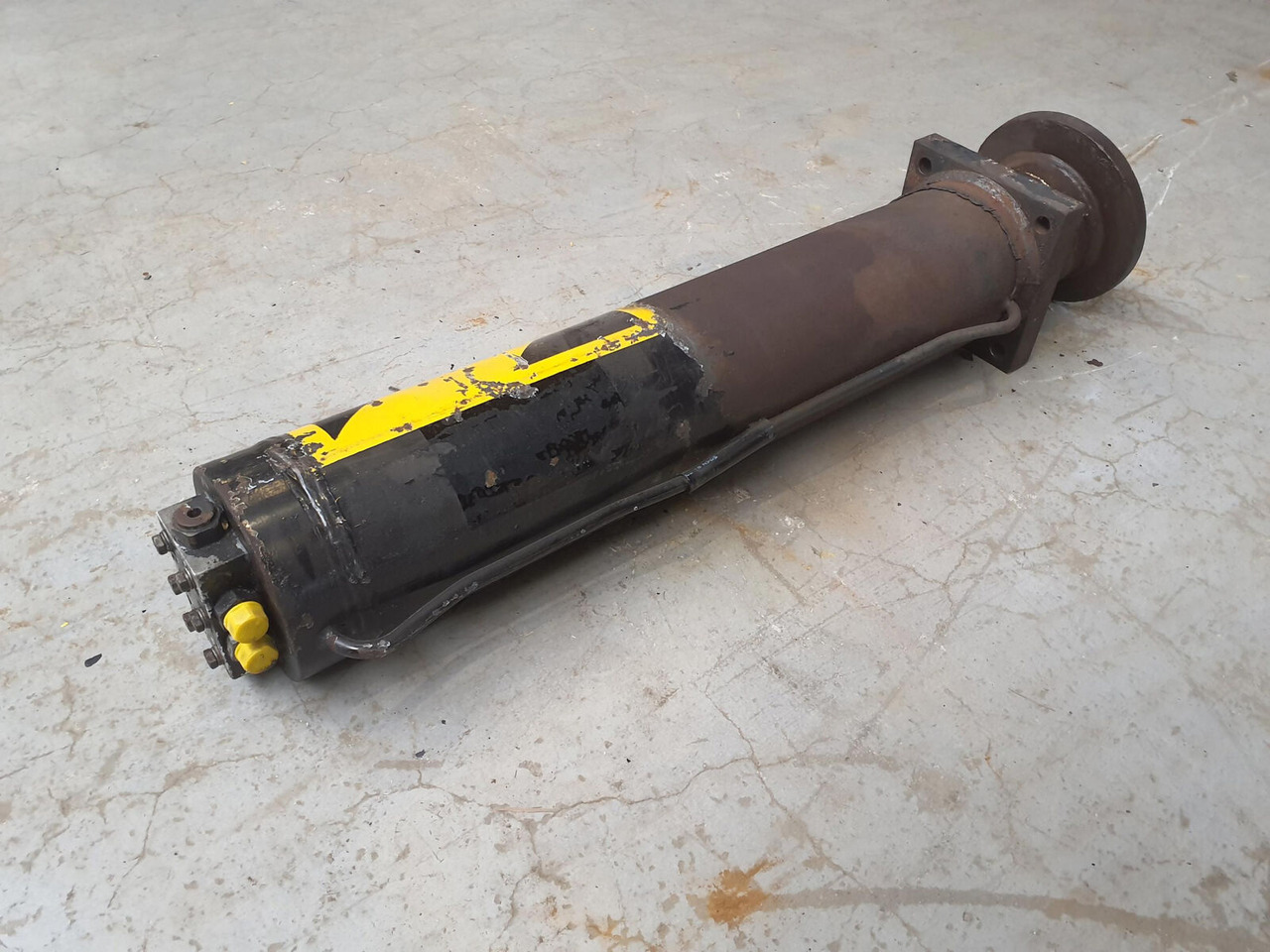 Spierings SK 598 Outrigger cylinder - Hidraulični cilindar za Autodizalica: slika Spierings SK 598 Outrigger cylinder - Hidraulični cilindar za Autodizalica Spierings SK 598 Outrigger cylinder - Hidraulični cilindar za Autodizalica: slika Spierings SK 598 Outrigger cylinder - Hidraulični cilindar za Autodizalica
