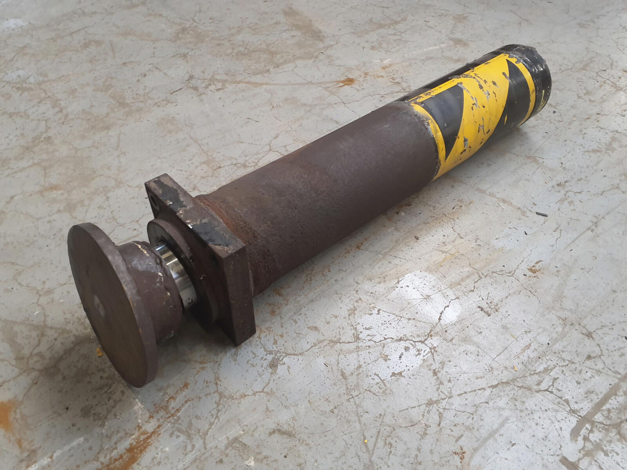 Spierings SK 598 Outrigger cylinder - Hidraulični cilindar za Autodizalica: slika Spierings SK 598 Outrigger cylinder - Hidraulični cilindar za Autodizalica Spierings SK 598 Outrigger cylinder - Hidraulični cilindar za Autodizalica: slika Spierings SK 598 Outrigger cylinder - Hidraulični cilindar za Autodizalica