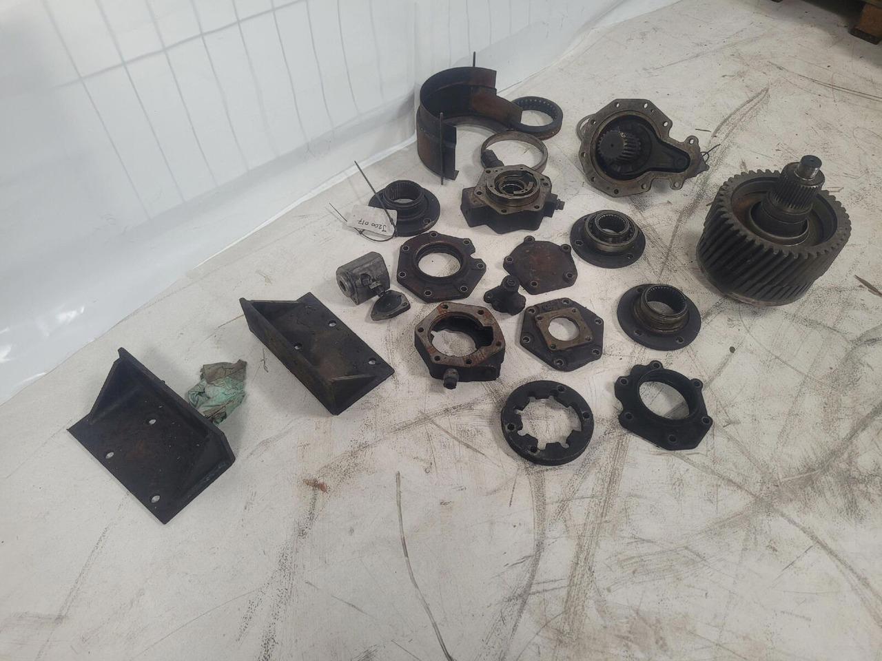 Spierings VG 2001 Dropbox for parts - Prijenos za Autodizalica: slika Spierings VG 2001 Dropbox for parts - Prijenos za Autodizalica Spierings VG 2001 Dropbox for parts - Prijenos za Autodizalica: slika Spierings VG 2001 Dropbox for parts - Prijenos za Autodizalica