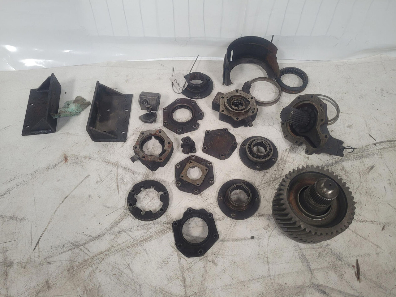 Spierings VG 2001 Dropbox for parts - Prijenos za Autodizalica: slika Spierings VG 2001 Dropbox for parts - Prijenos za Autodizalica Spierings VG 2001 Dropbox for parts - Prijenos za Autodizalica: slika Spierings VG 2001 Dropbox for parts - Prijenos za Autodizalica