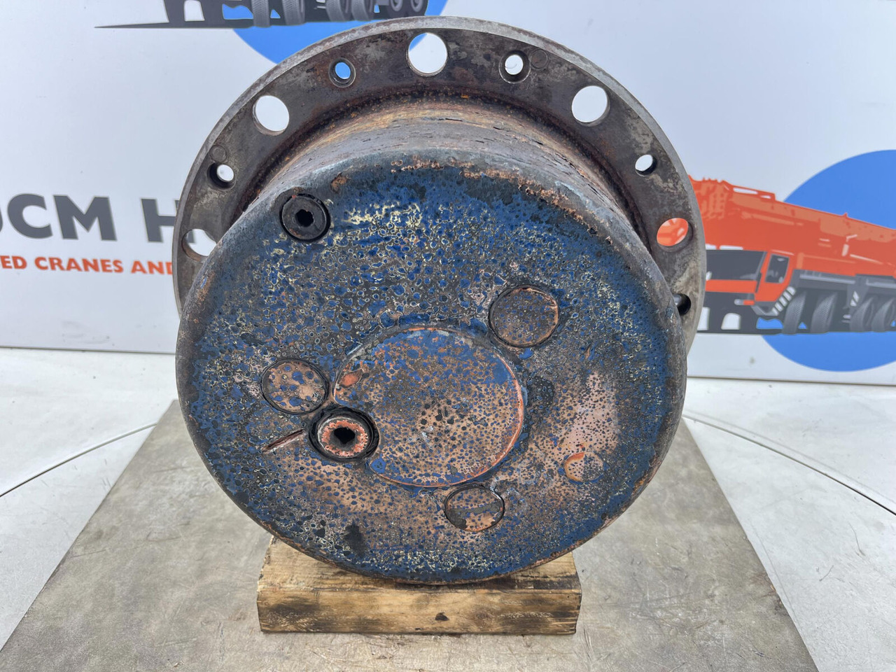 Terex AC 155 Planetary gear 17-24-67-32-3pl-H136-46 - Reduktor pogona za Autodizalica: slika Terex AC 155 Planetary gear 17-24-67-32-3pl-H136-46 - Reduktor pogona za Autodizalica Terex AC 155 Planetary gear 17-24-67-32-3pl-H136-46 - Reduktor pogona za Autodizalica: slika Terex AC 155 Planetary gear 17-24-67-32-3pl-H136-46 - Reduktor pogona za Autodizalica