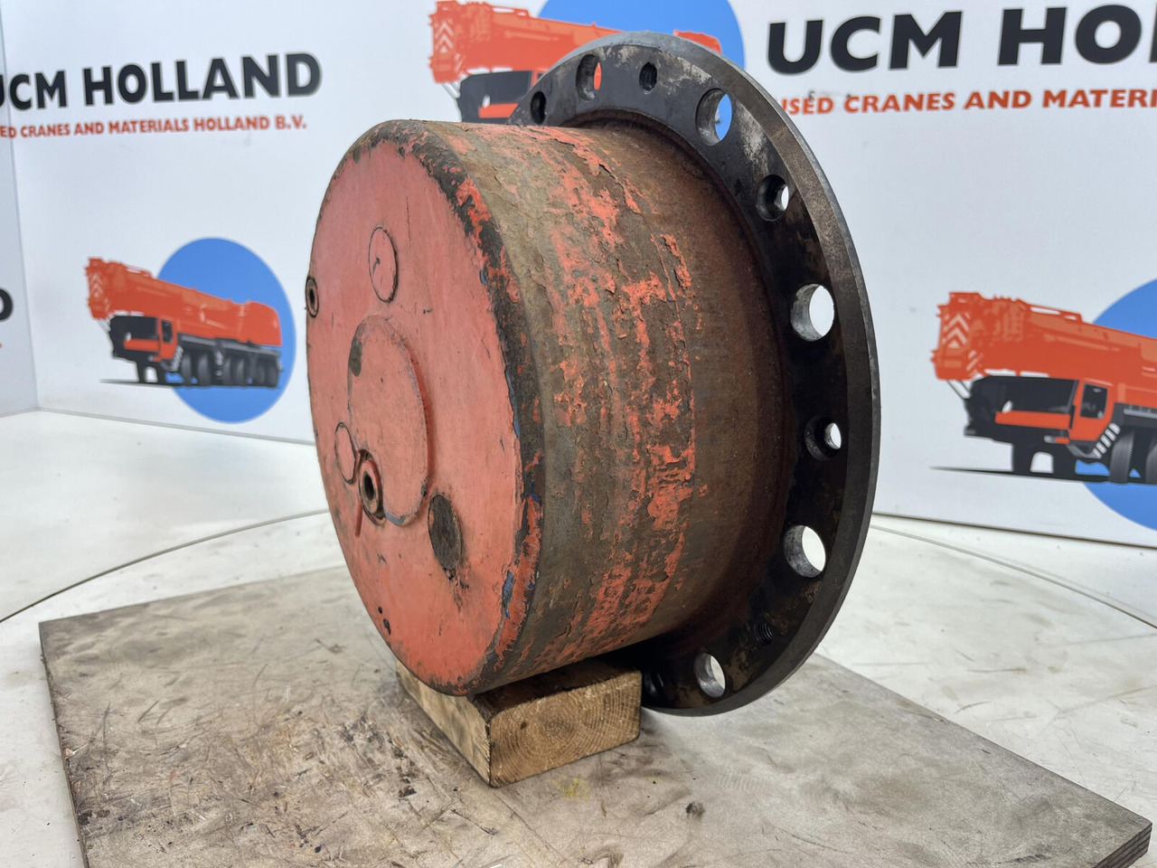 Terex AC 155 planetary gear 17-24-67-32-3pl-H135-46 - Reduktor pogona za Autodizalica: slika Terex AC 155 planetary gear 17-24-67-32-3pl-H135-46 - Reduktor pogona za Autodizalica Terex AC 155 planetary gear 17-24-67-32-3pl-H135-46 - Reduktor pogona za Autodizalica: slika Terex AC 155 planetary gear 17-24-67-32-3pl-H135-46 - Reduktor pogona za Autodizalica