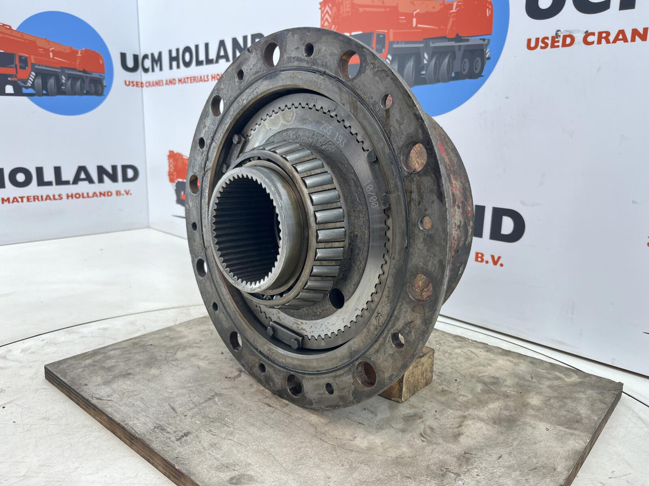 Terex AC 35 planetary gear 22-25-74-40-4pl-H137-46 - Reduktor pogona za Autodizalica: slika Terex AC 35 planetary gear 22-25-74-40-4pl-H137-46 - Reduktor pogona za Autodizalica Terex AC 35 planetary gear 22-25-74-40-4pl-H137-46 - Reduktor pogona za Autodizalica: slika Terex AC 35 planetary gear 22-25-74-40-4pl-H137-46 - Reduktor pogona za Autodizalica