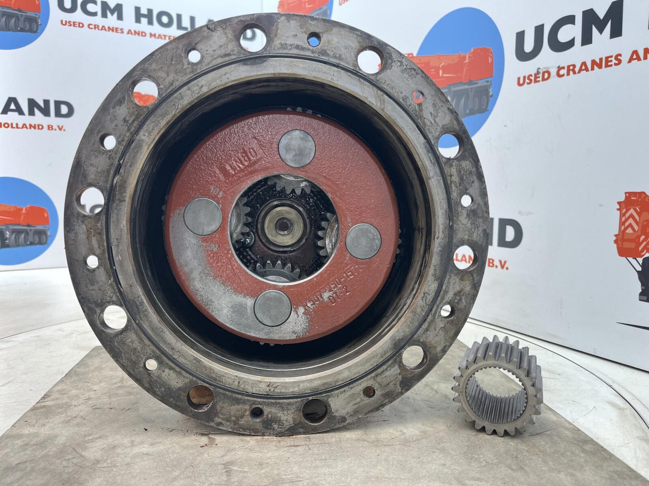 Terex AC 35 planetary gear 22-25-74-40-4pl-H137-46 - Reduktor pogona za Autodizalica: slika Terex AC 35 planetary gear 22-25-74-40-4pl-H137-46 - Reduktor pogona za Autodizalica Terex AC 35 planetary gear 22-25-74-40-4pl-H137-46 - Reduktor pogona za Autodizalica: slika Terex AC 35 planetary gear 22-25-74-40-4pl-H137-46 - Reduktor pogona za Autodizalica