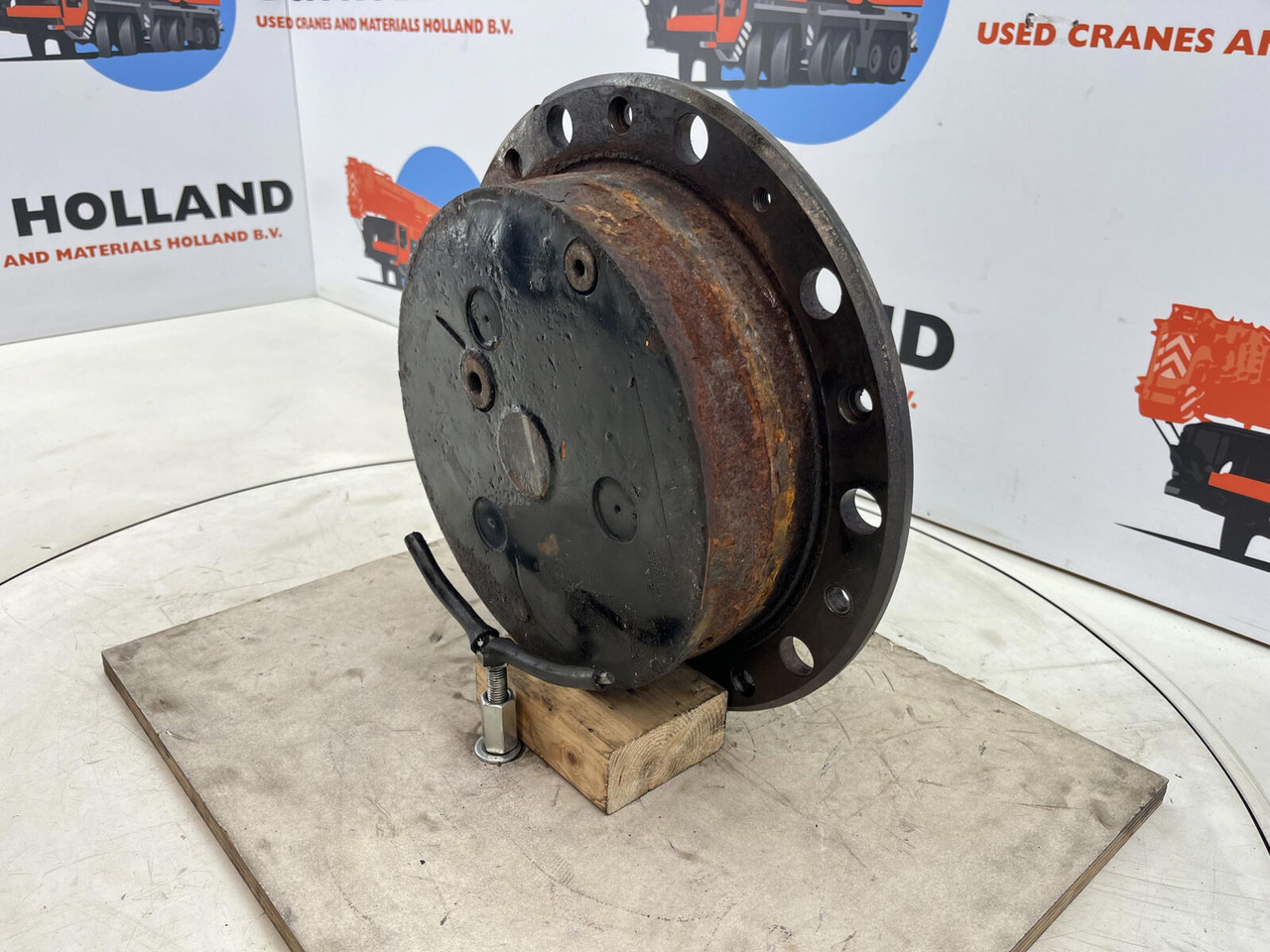 Terex AC 40-1 city planetary drive 17-24-67-32-3pl-H85-42 - Reduktor pogona za Autodizalica: slika Terex AC 40-1 city planetary drive 17-24-67-32-3pl-H85-42 - Reduktor pogona za Autodizalica Terex AC 40-1 city planetary drive 17-24-67-32-3pl-H85-42 - Reduktor pogona za Autodizalica: slika Terex AC 40-1 city planetary drive 17-24-67-32-3pl-H85-42 - Reduktor pogona za Autodizalica