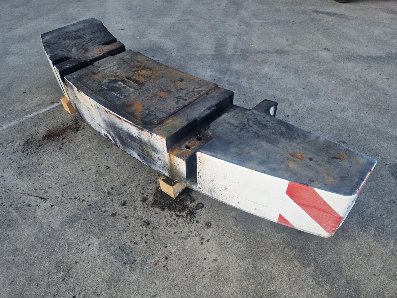 Terex AC 40 CITY counterweight 2.35T - Protuuteg za Autodizalica: slika Terex AC 40 CITY counterweight 2.35T - Protuuteg za Autodizalica Terex AC 40 CITY counterweight 2.35T - Protuuteg za Autodizalica: slika Terex AC 40 CITY counterweight 2.35T - Protuuteg za Autodizalica