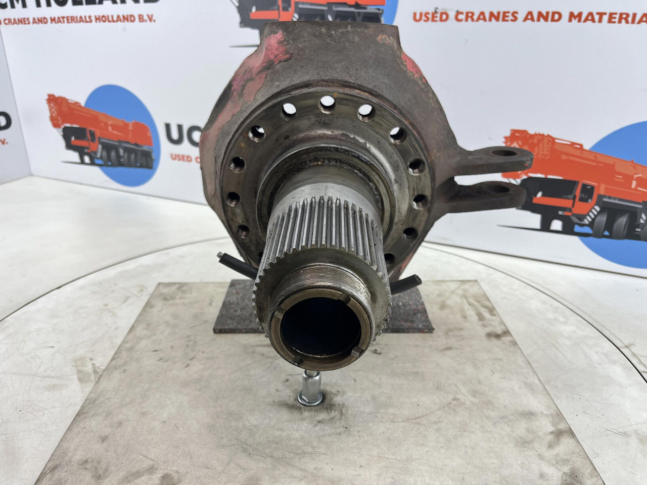 Terex Demag AC 35 Steering knuckle 16 holes axle 2 left - Rukavac kotača za Autodizalica: slika Terex Demag AC 35 Steering knuckle 16 holes axle 2 left - Rukavac kotača za Autodizalica Terex Demag AC 35 Steering knuckle 16 holes axle 2 left - Rukavac kotača za Autodizalica: slika Terex Demag AC 35 Steering knuckle 16 holes axle 2 left - Rukavac kotača za Autodizalica